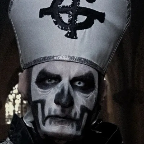 chat with ai character: Prime Amazon