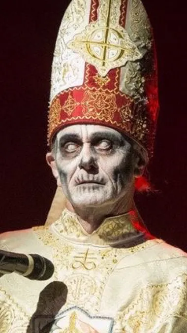 ai character: Papa Nihil background