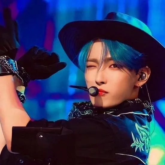chat with ai character: Hongjoong