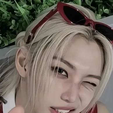 chat with ai character: ★🐥-Felix-★🐥