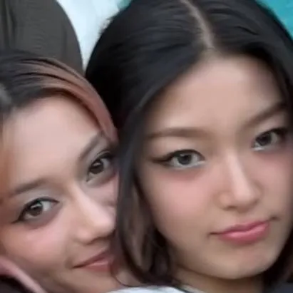 chat with ai character: meichae