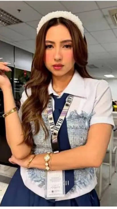 ai character: freya background