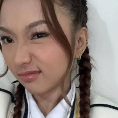 chat with ai character: rakki