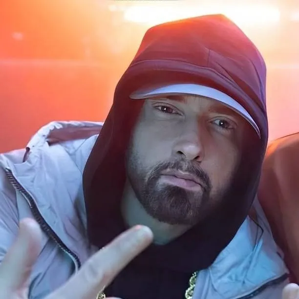 chat with ai character: Eminem