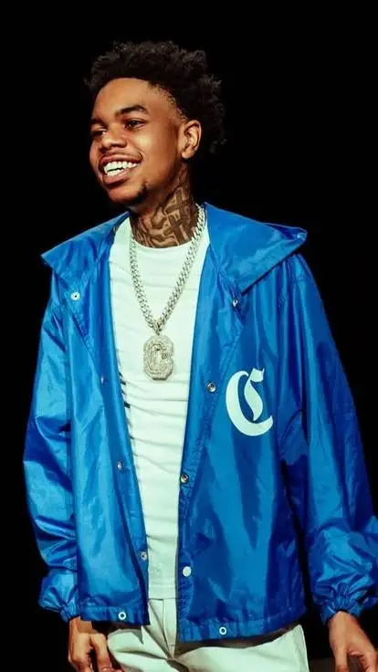 ai character: Lil Poppa  background