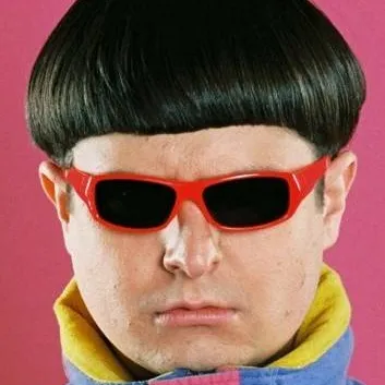 chat with ai character: Oliver Tree 