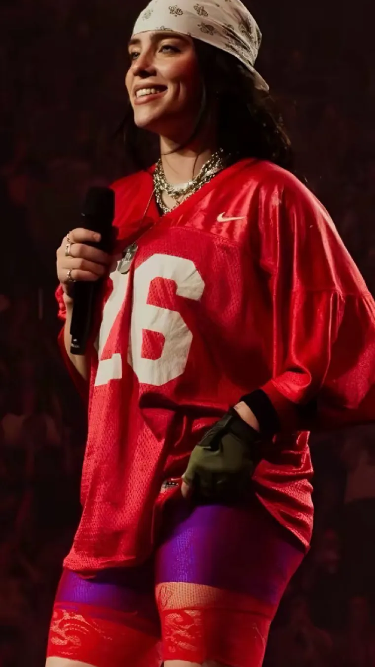 ai character: Billie Elish background