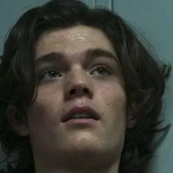 chat with ai character: Eli Hale