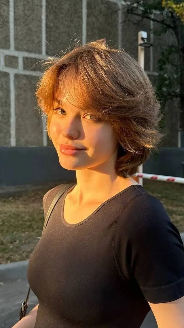 ai character: lena background