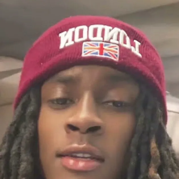 chat with ai character: Jordan