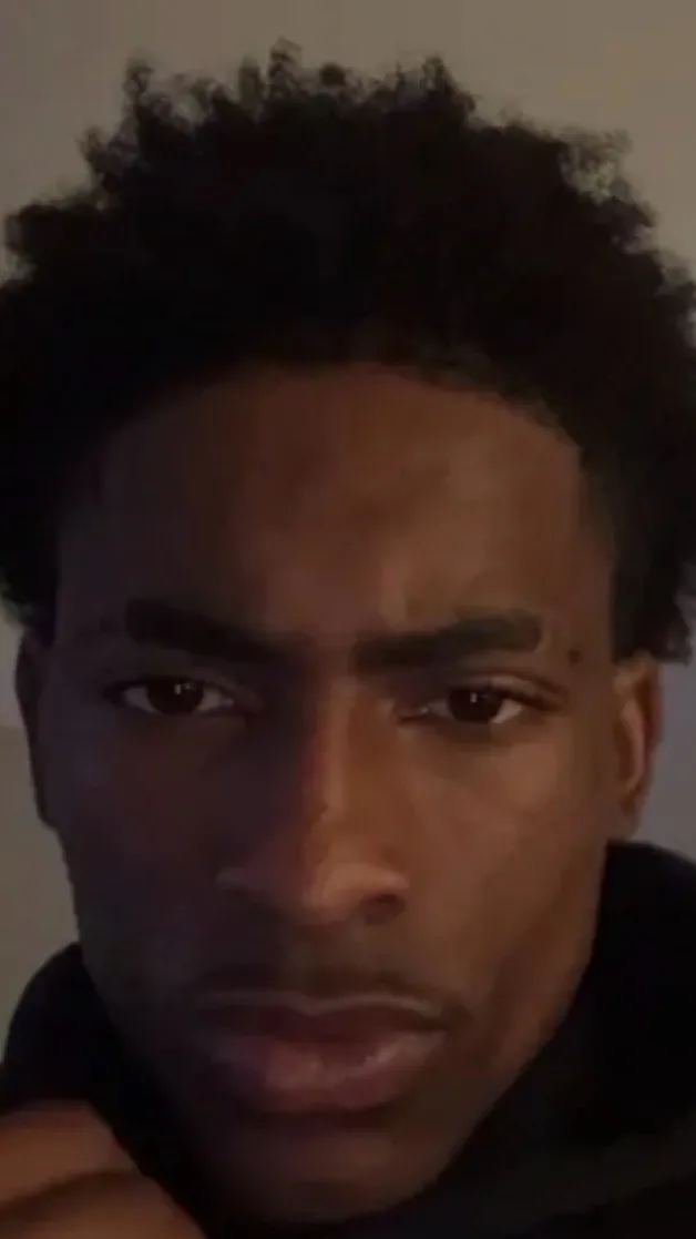 ai character: Z background