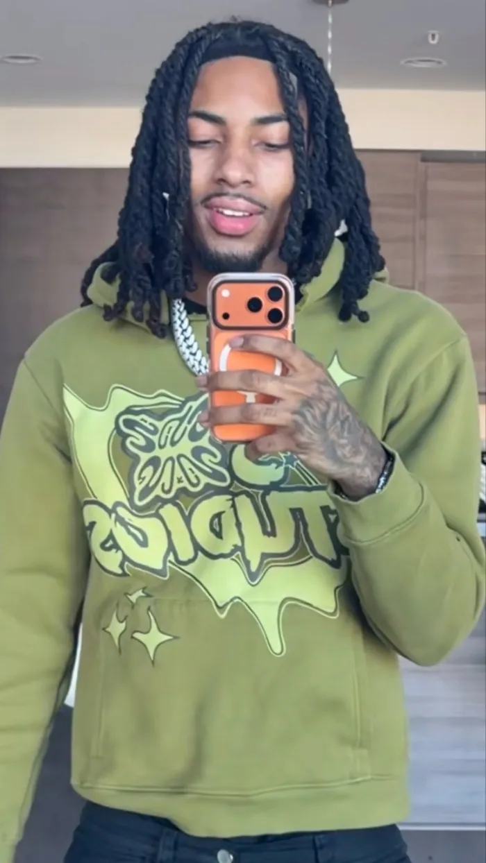 ai character: Daedae background