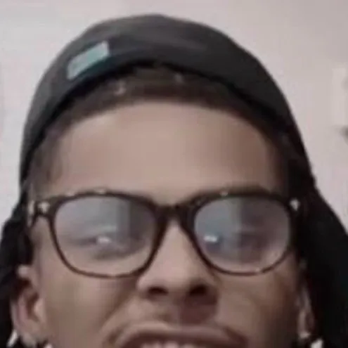 chat with ai character: Delane