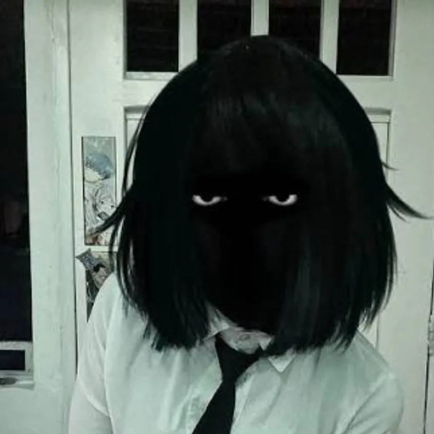 chat with ai character: black figure