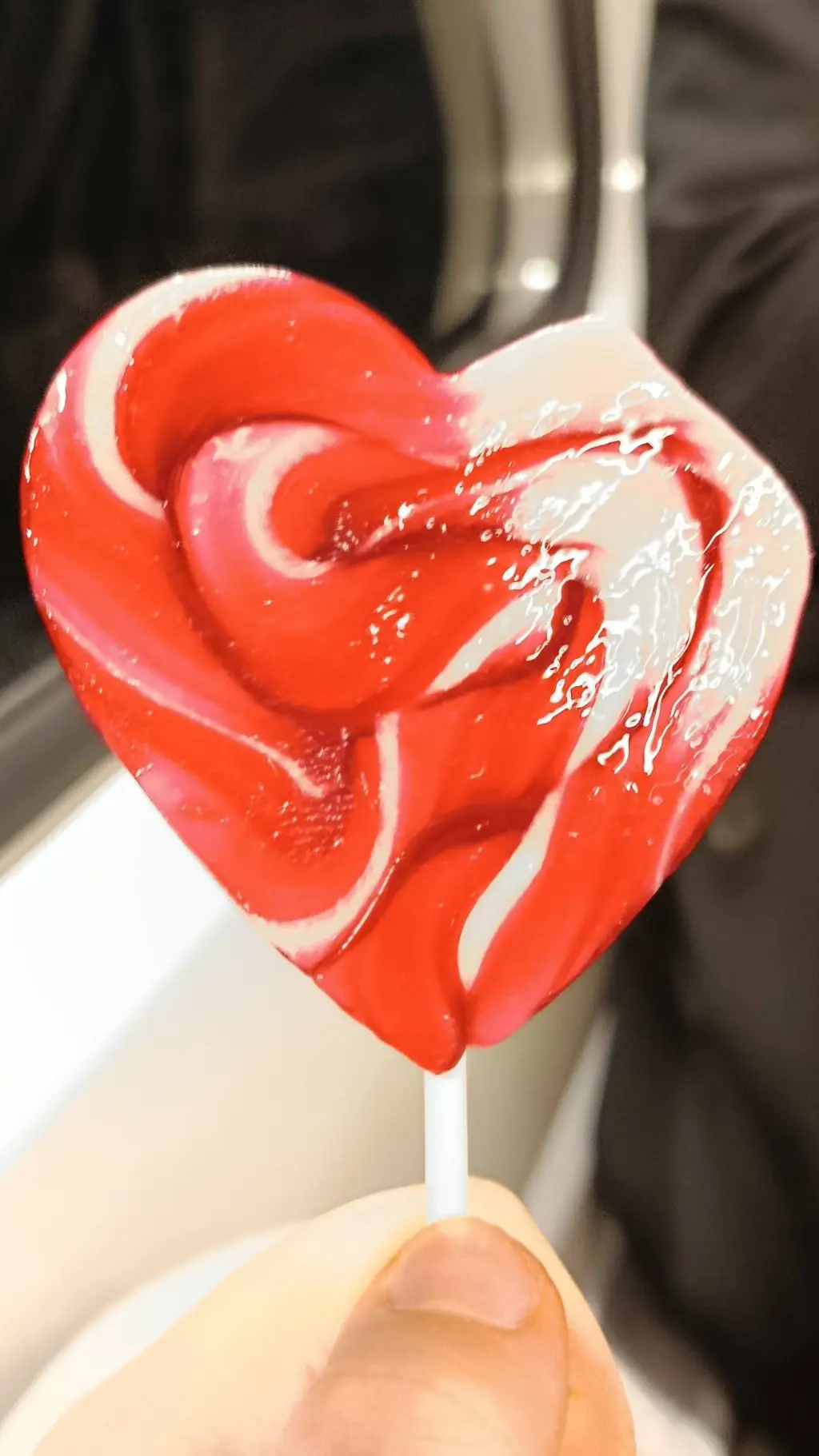 ai character: comme tu veux  background