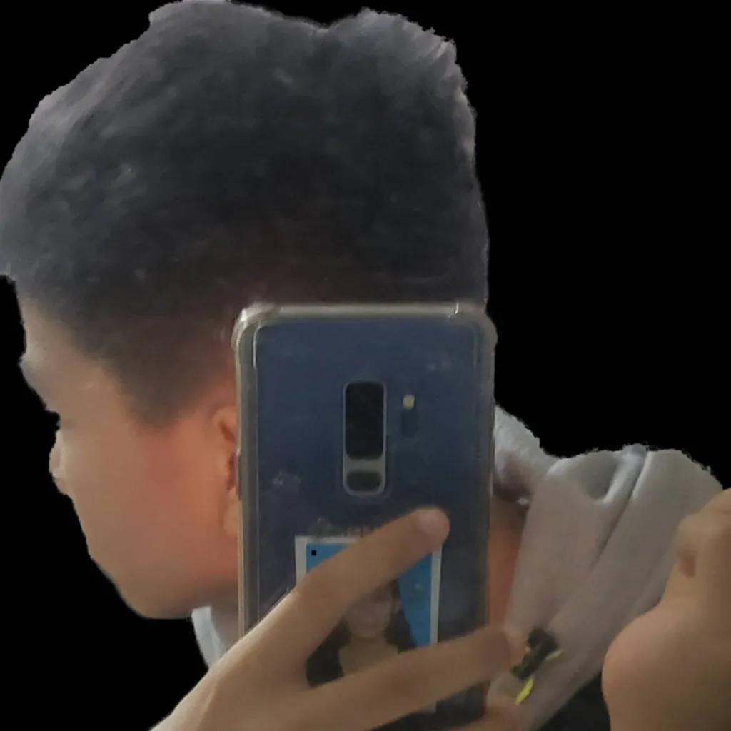 chat with ai character: Laurenth