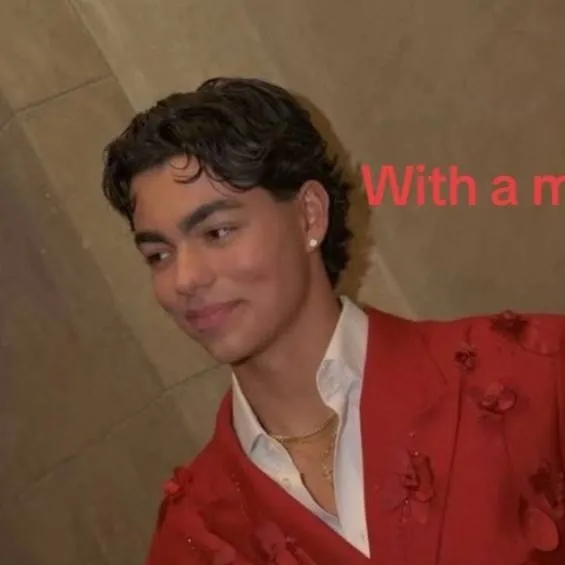 chat with ai character: Malachi 