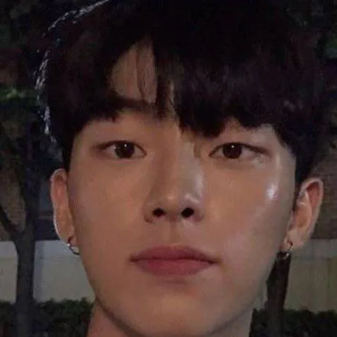 chat with ai character: Park Seung-tae