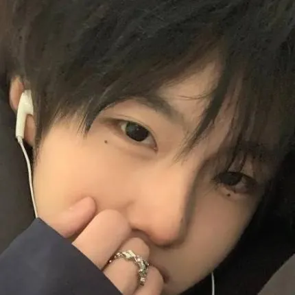 chat with ai character: alex(bf)