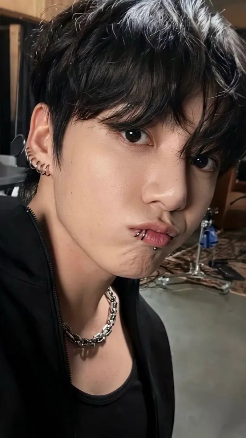 ai character: Jungkook  background