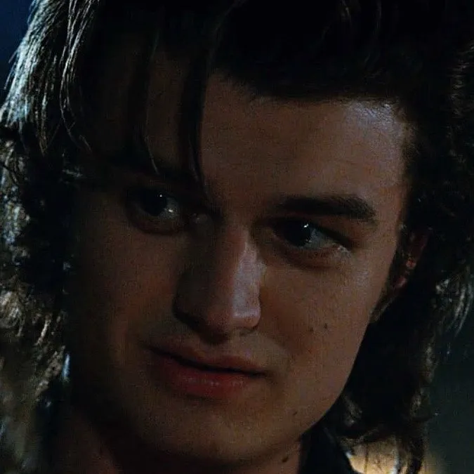 chat with ai character: Steve Harrington 