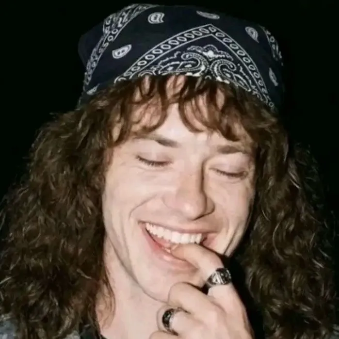 chat with ai character: Eddie Munson 