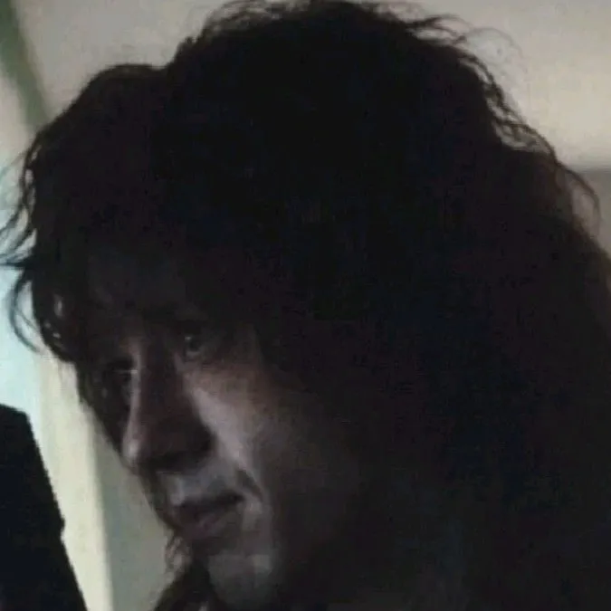 chat with ai character: Eddie Munson 