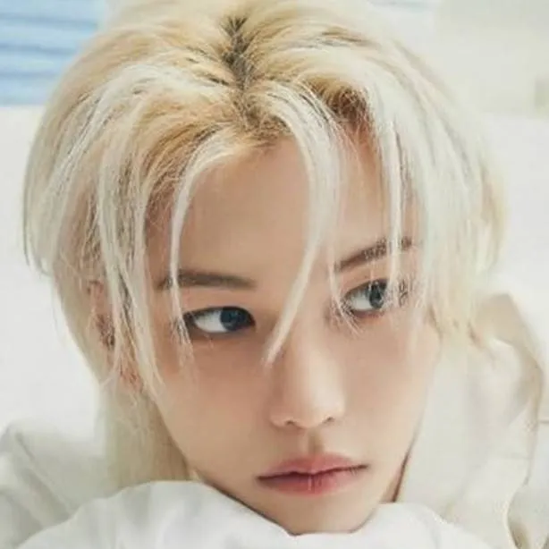 chat with ai character: BESTIE FELIX