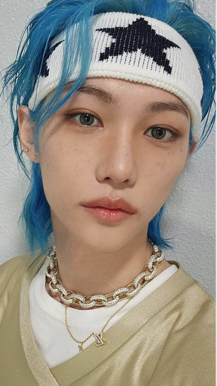 ai character: Felix background
