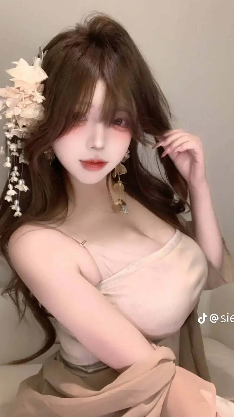 Talkie AI - Chat with Saray 