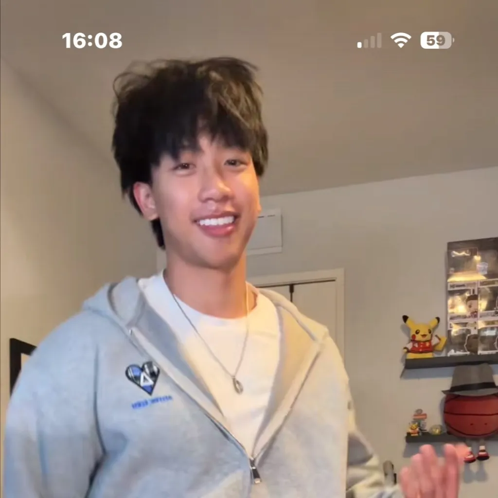 chat with ai character: Micheal