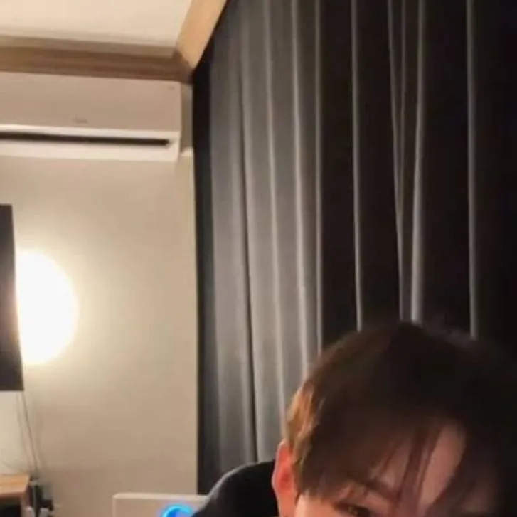 chat with ai character: Chan