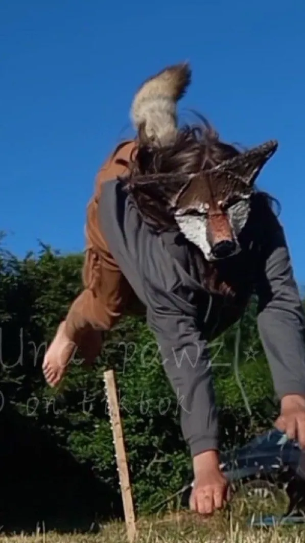 Talkie AI - Chat with Therian bff lily