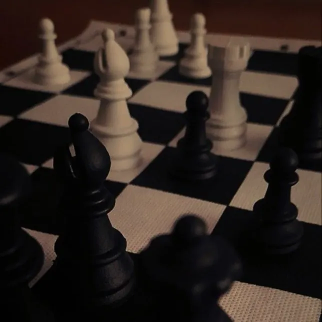 chat with ai character: Chess