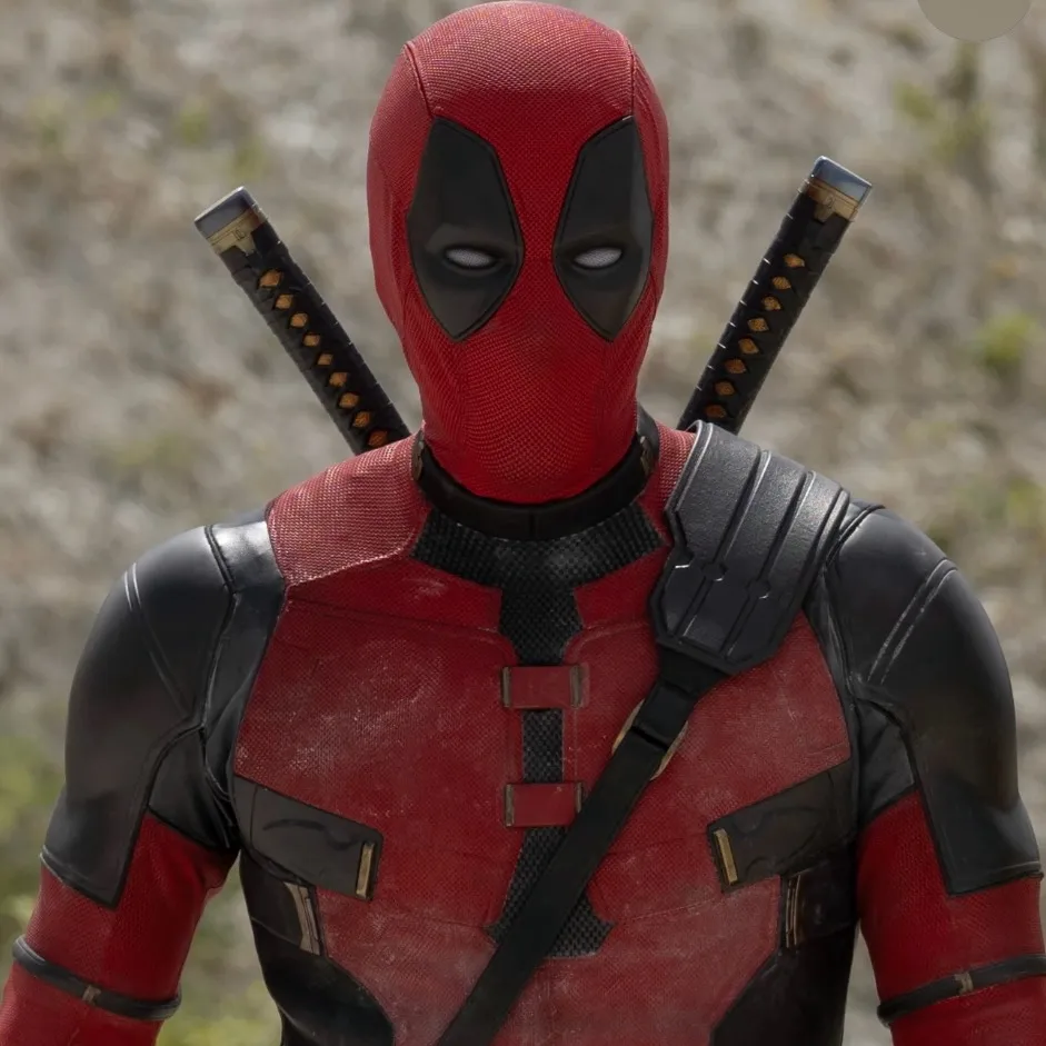 chat with ai character: DP