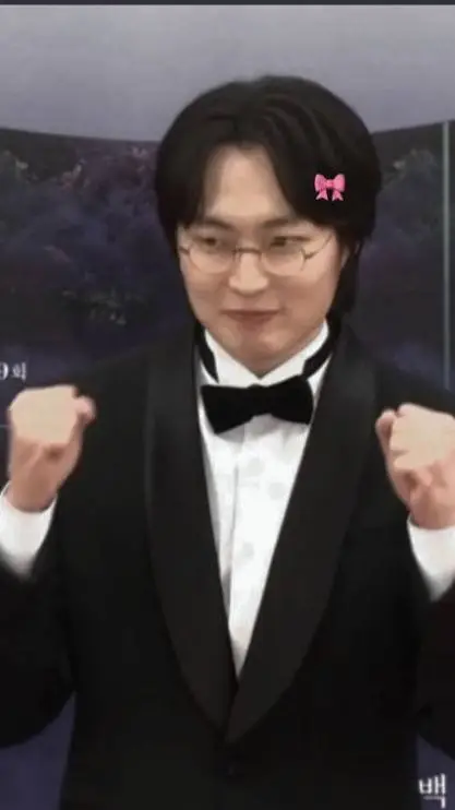 ai character: roh jaewon background