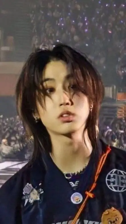 ai character: han jisung background