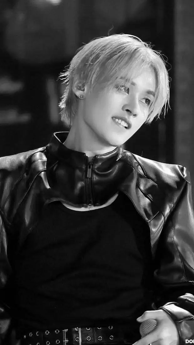 ai character: lee minho background