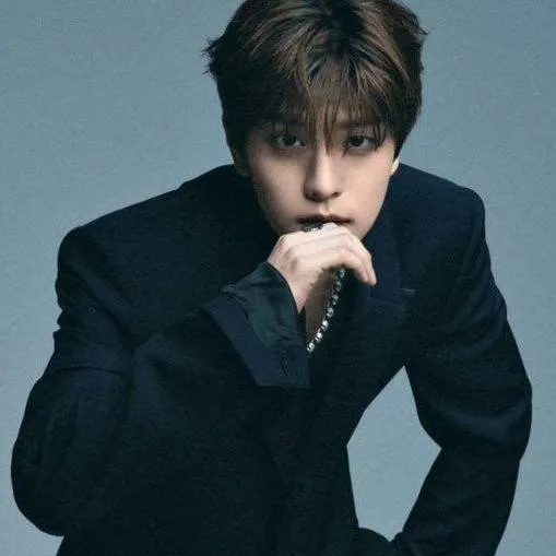 chat with ai character: kim seungmin
