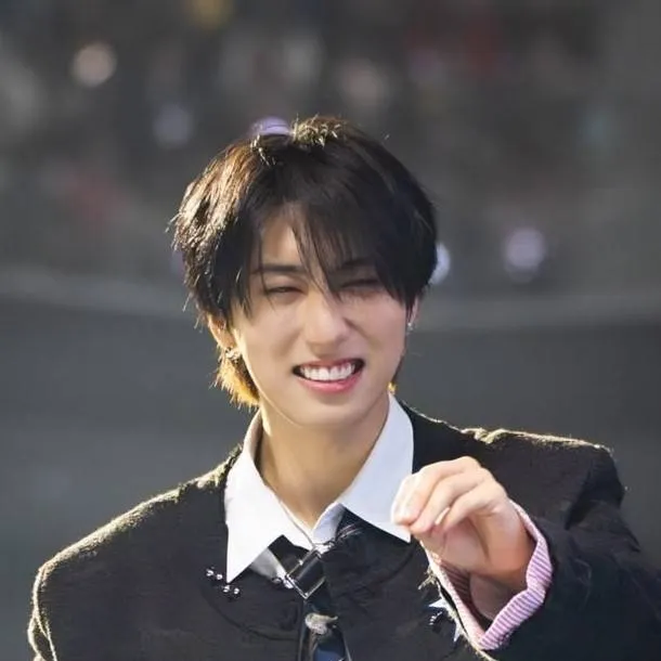 chat with ai character: han jisung