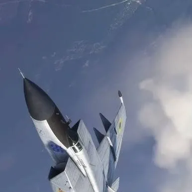 chat with ai character: MIG-25