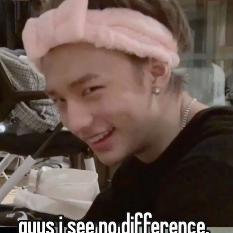 chat with ai character: SKZ SCARY HOUSE