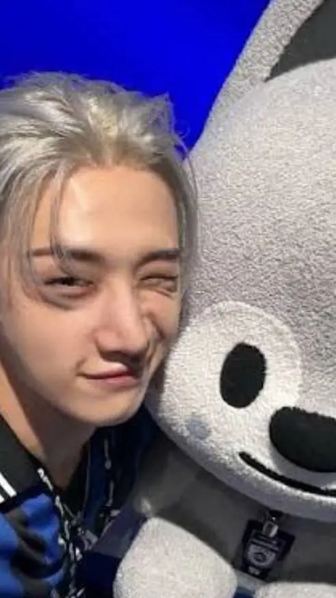 ai character: Bangchan background