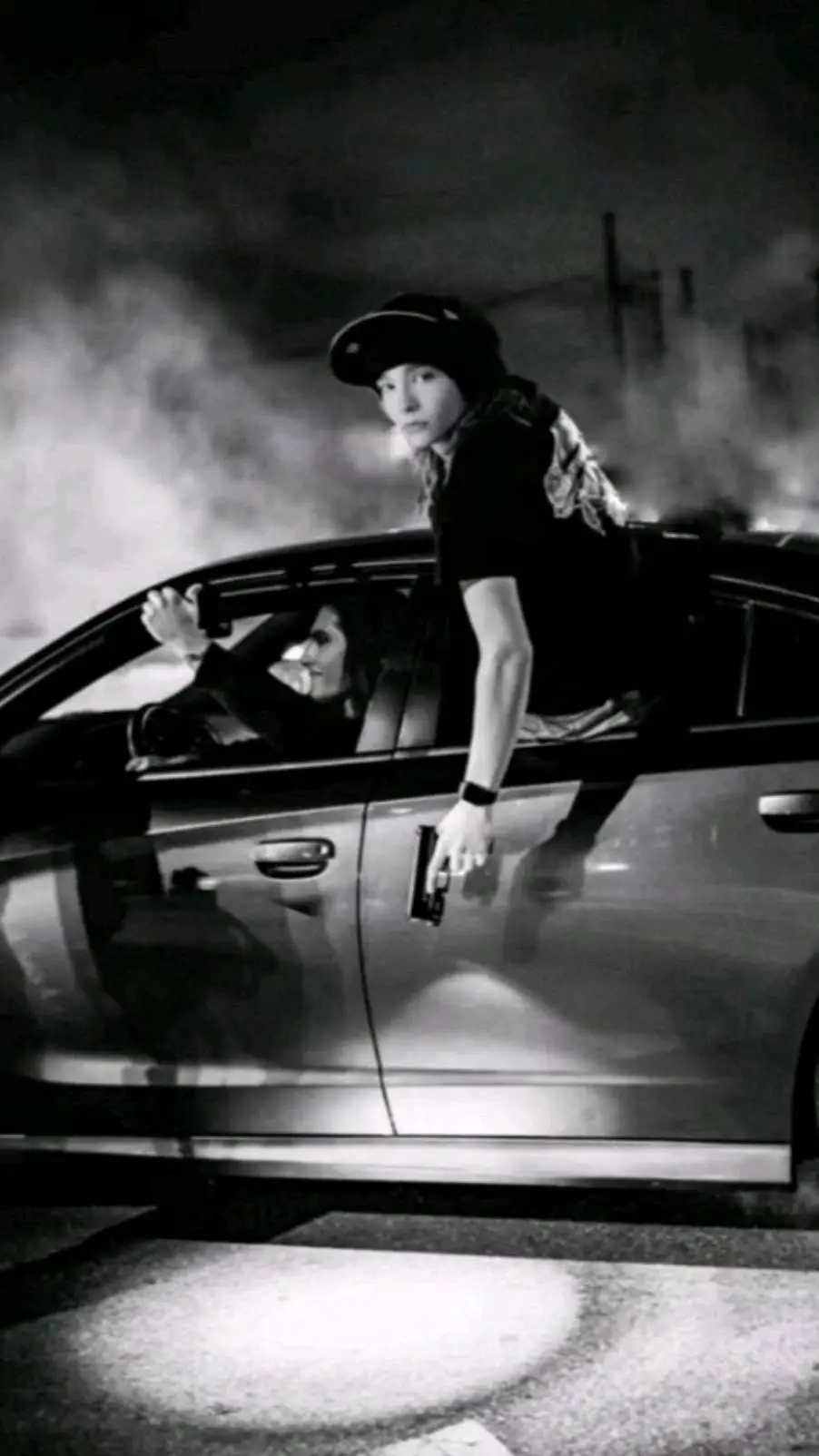 ai character: Tom Kaulitzz background