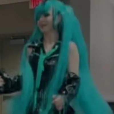 chat with ai character: miku