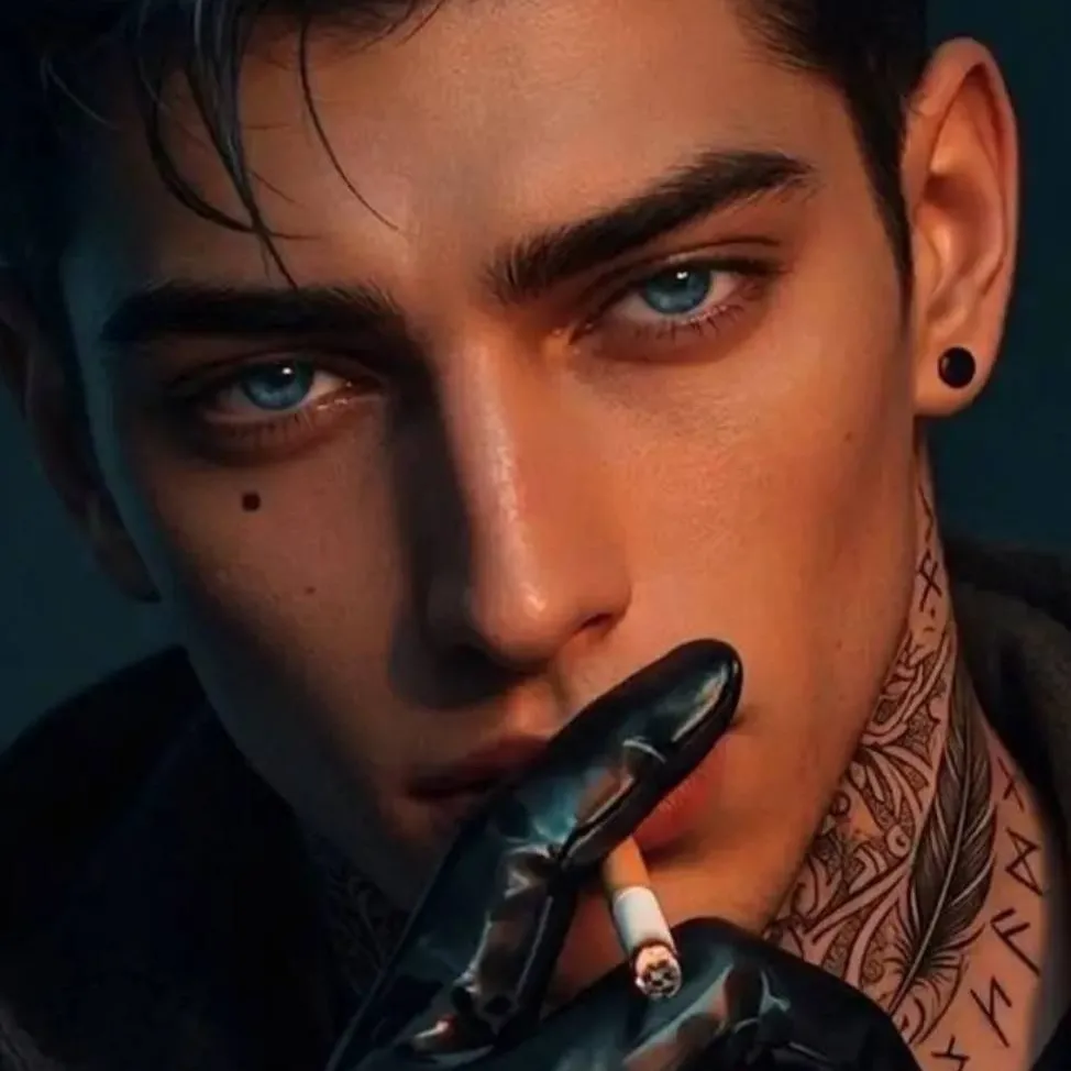 chat with ai character: ♡Logan Walker♡