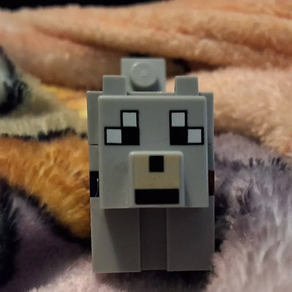 chat with ai character: Lego kibba 