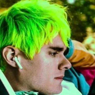 chat with ai character: Awsten knight