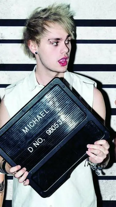 ai character: Michael Clifford background