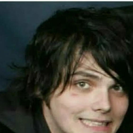 chat with ai character: Gerard way